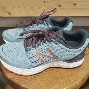 NWT New Balance Running Shoe